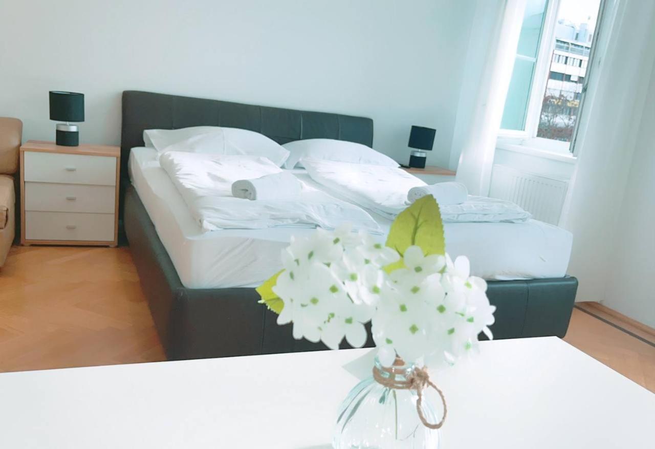 Privatunterkunft Deluxe In Keplerplatz *