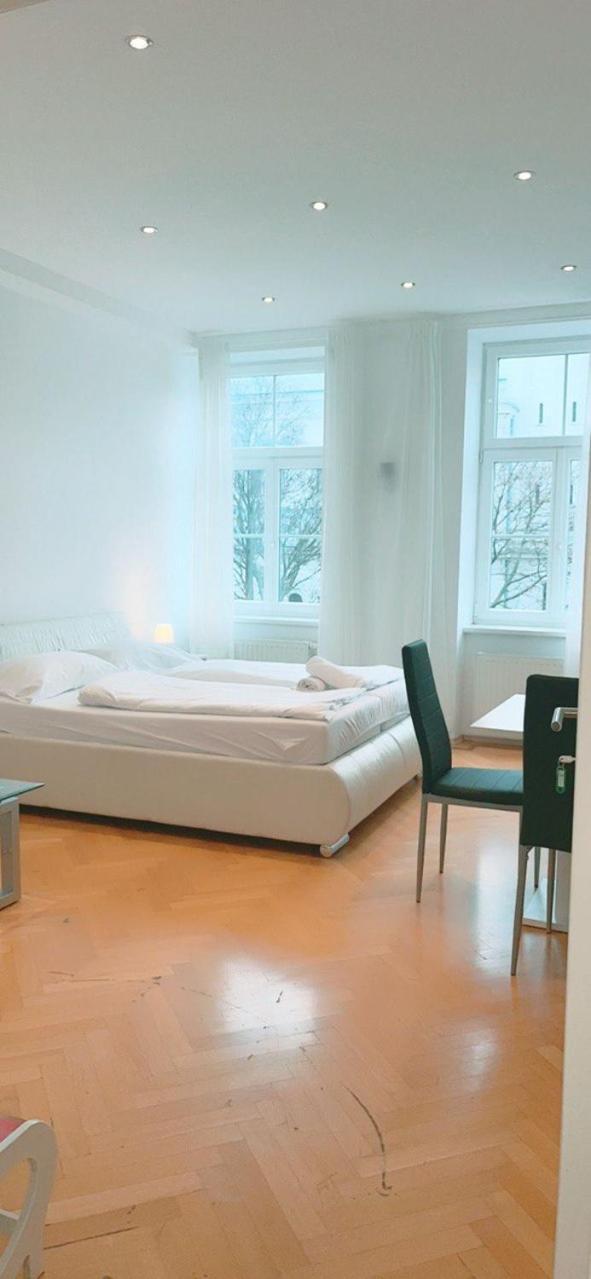 Privatunterkunft Deluxe In Keplerplatz