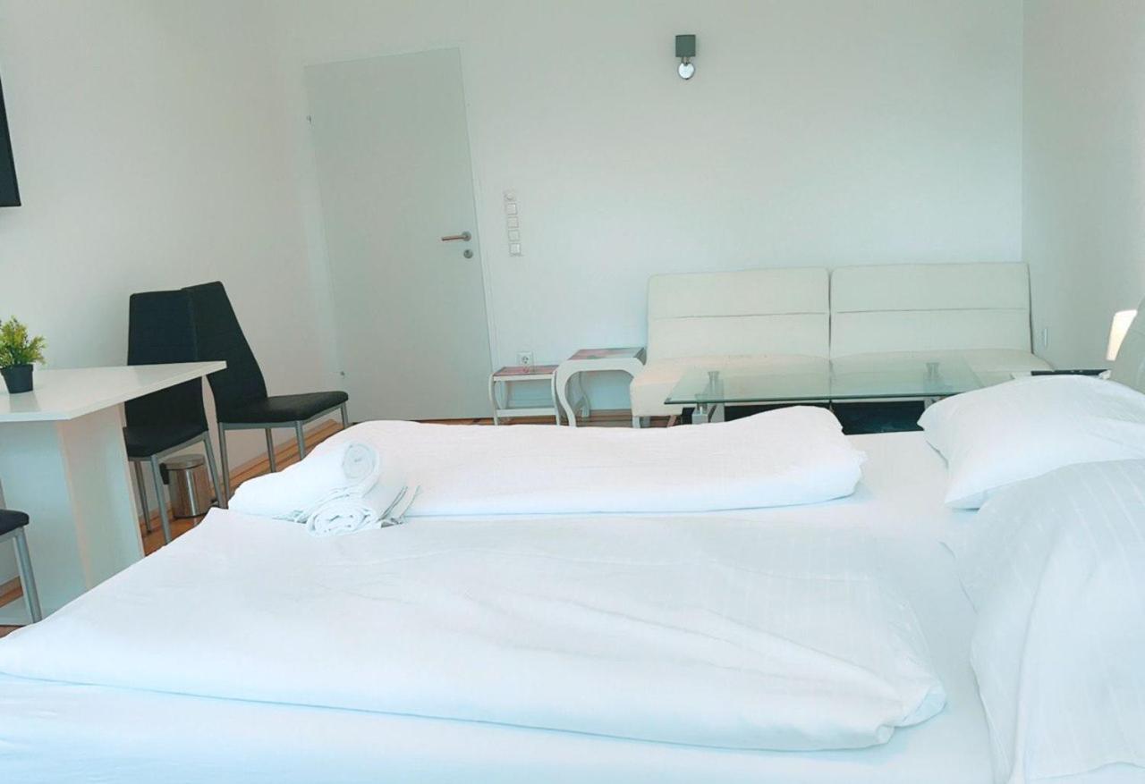 Privatunterkunft Deluxe In Keplerplatz